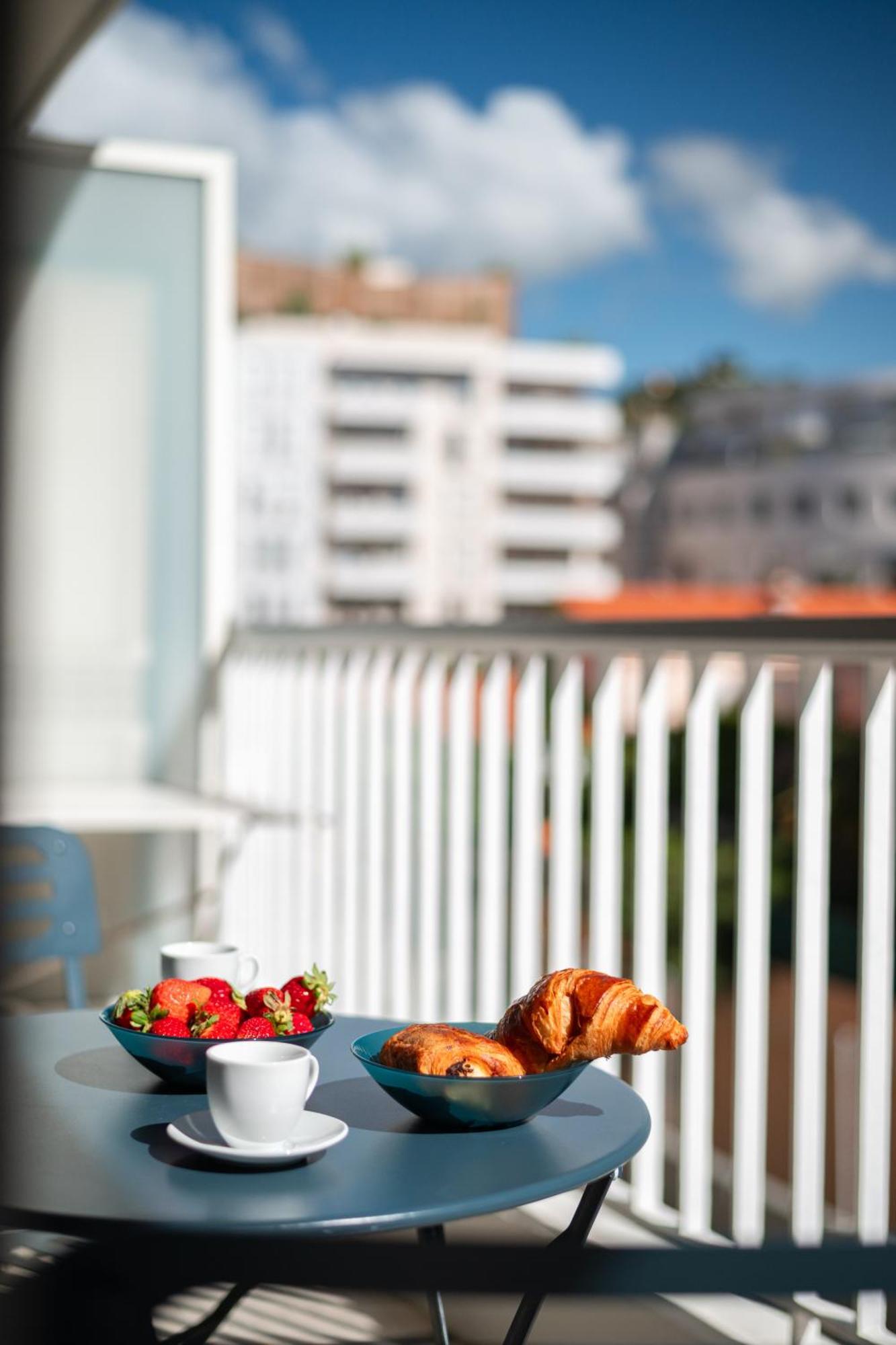 Le Palais - Centre-Ville - Bord De Mer - Terrasse - Wifi 芒通 外观 照片